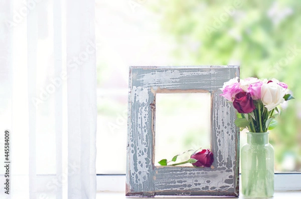 Fototapeta flowers in window