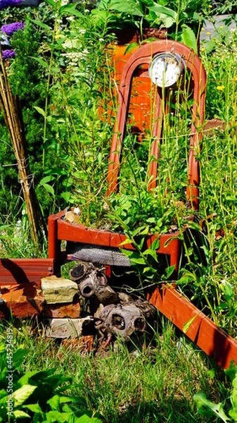 Obraz alter stuhl im garden