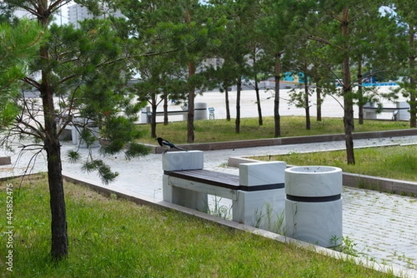 Fototapeta park bench in the park