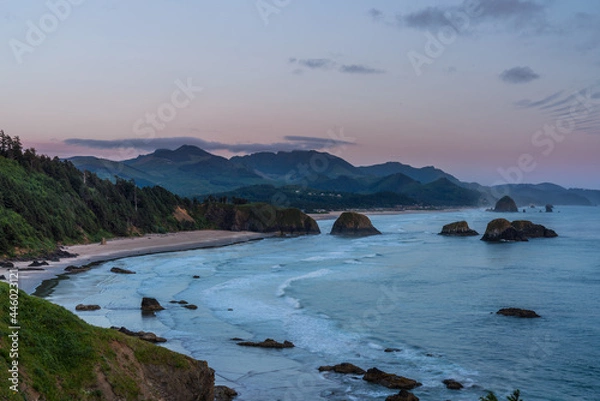 Obraz View of Cannon Beach and Indian beach in Ecola State park Oregon