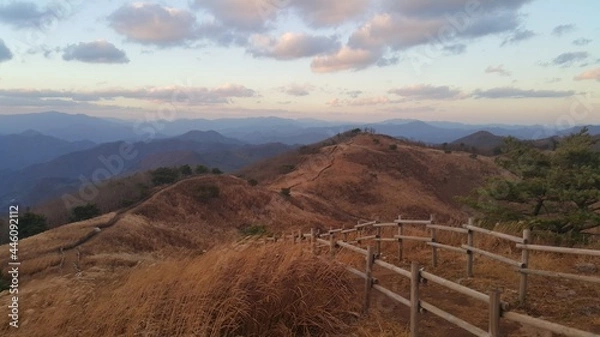 Obraz 한국 억새로 유명한 민둥산 억새