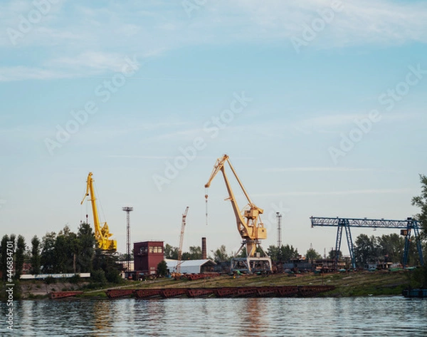 Fototapeta Shore with crane
