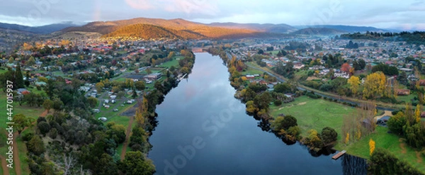 Obraz New Norfolk and Derwent River Tasmania