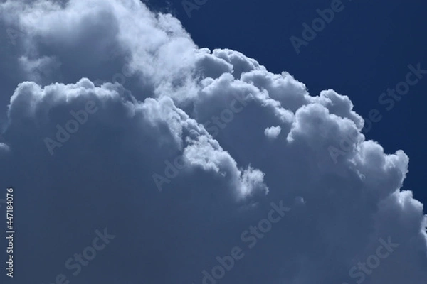 Obraz nubes iluminadas