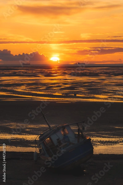 Obraz boat at sunset