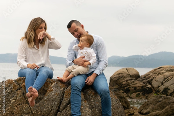 Fototapeta happy family on the beach