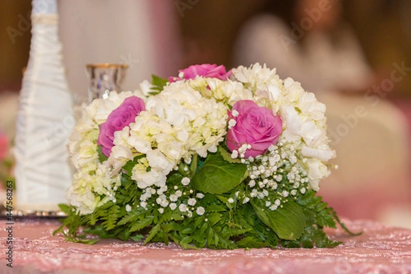 Obraz wedding bouquet on the table