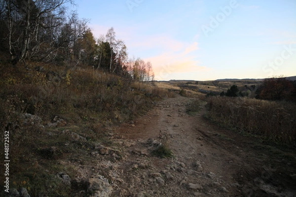 Fototapeta path in the mountains