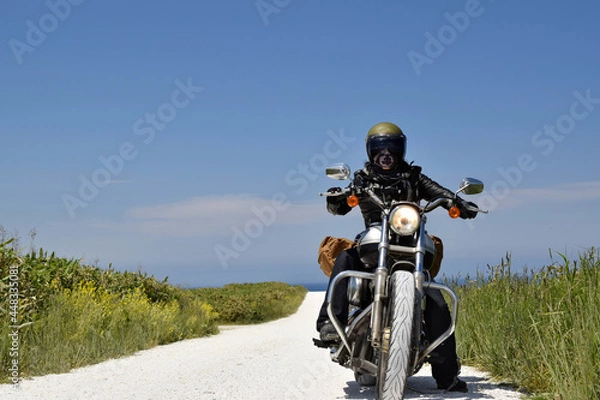 Obraz 白い道を駆ける