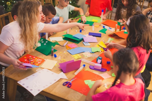 Obraz the children create a beautiful application together