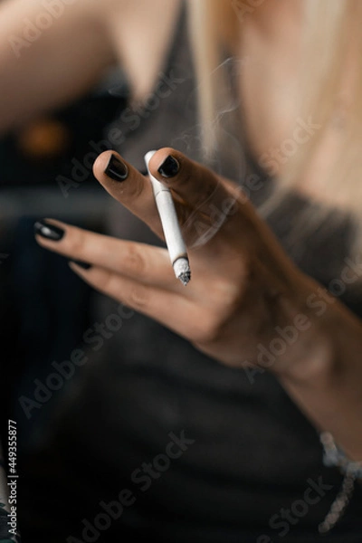 Obraz hands holding cigarettes