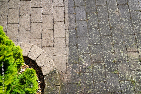 Obraz  High pressure water cleaning . Before and efter. 