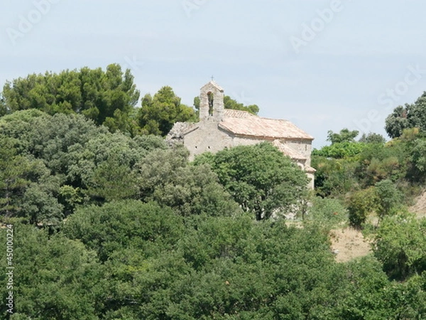 Obraz Chapelle sur le flanc d'une colline 