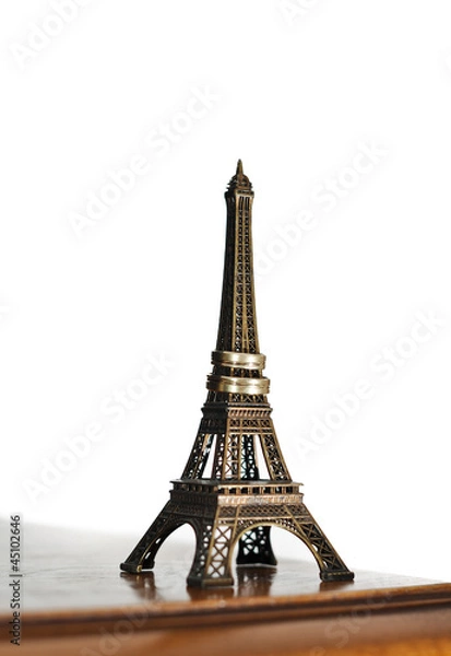 Fototapeta Właśnie wyszła za mąż w Paryżu. Dwie obrączki i miniaturowa koszulka Eiffel T