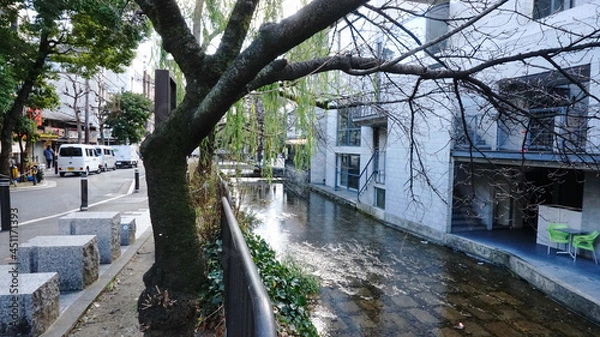 Obraz 川のある風景