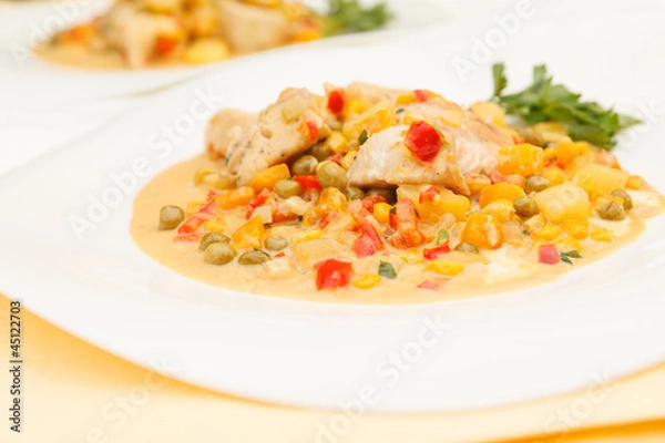 Fototapeta chicken with vegetables