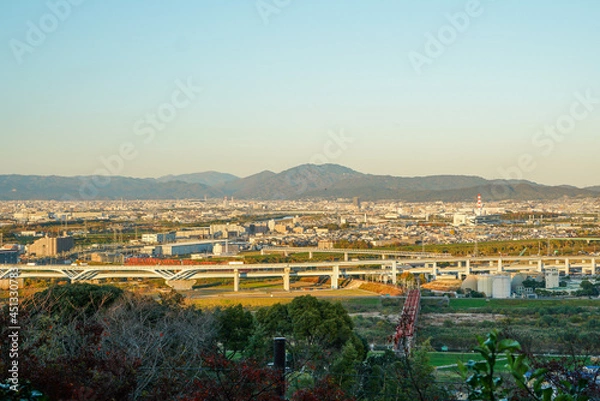 Obraz 山と高速と街