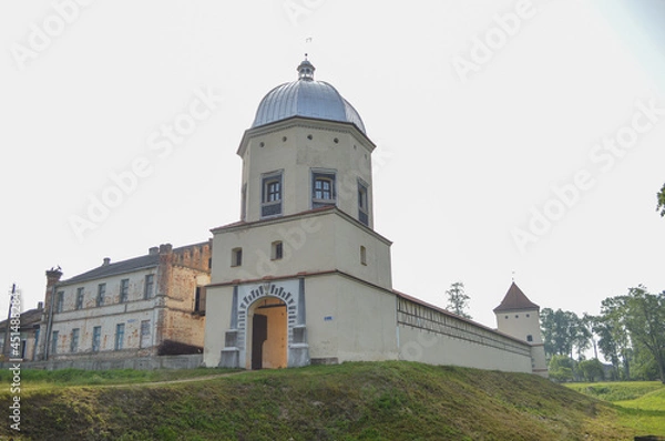 Fototapeta Lyubchansky castle on the banks of the Neman river	