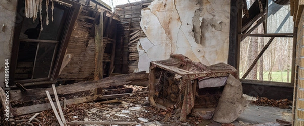 Fototapeta old abandoned house