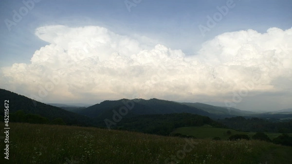 Obraz Biała chmura przed burzą