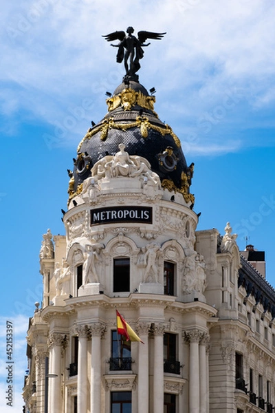 Fototapeta Edificio metrópolis