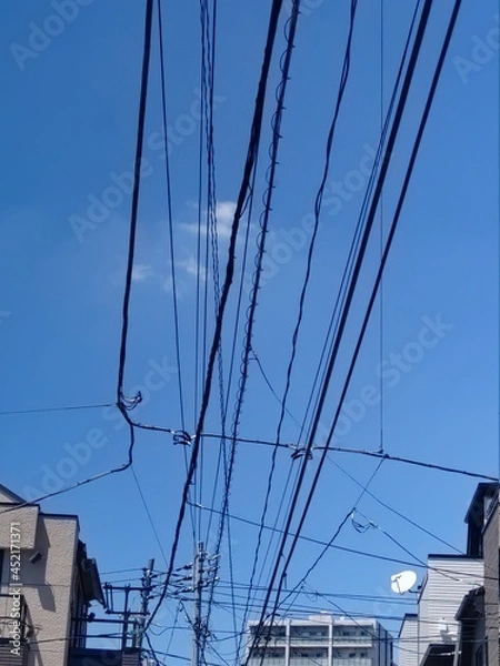Fototapeta 日本でよく見掛ける送電設備