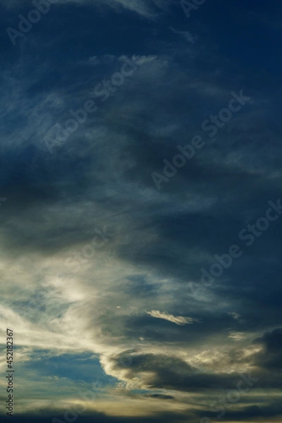 Obraz 怖い雰囲気の空