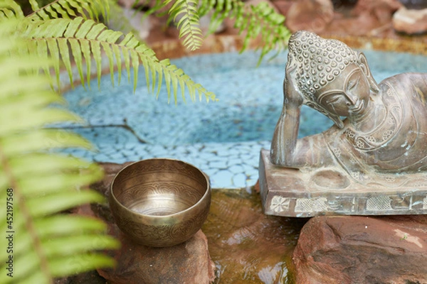 Obraz Tibetian bowl and statue of buddha 