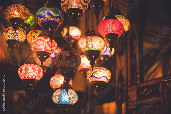 Obraz アラブ風のランプの店 - スペイングラナダ アルバイシン地区のおみやげ屋さん