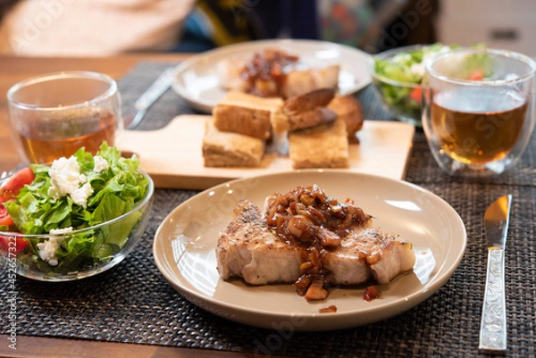 Fototapeta 日本の食卓,ポークステーキ,きのこソース,家庭料理