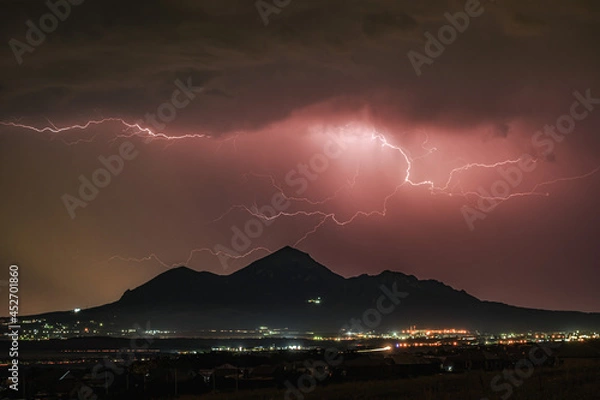 Obraz Thunderstorm over Mount Beshtau at night