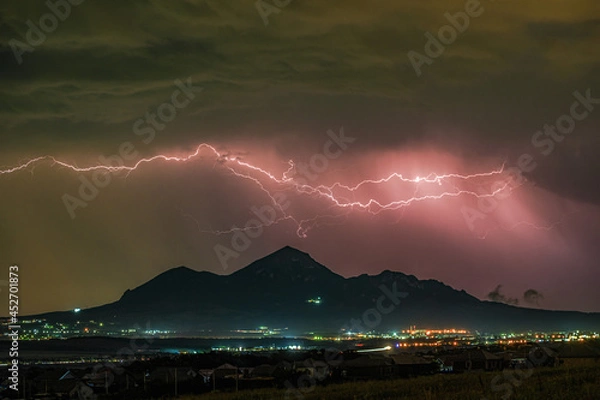 Obraz Thunderstorm over Mount Beshtau at night