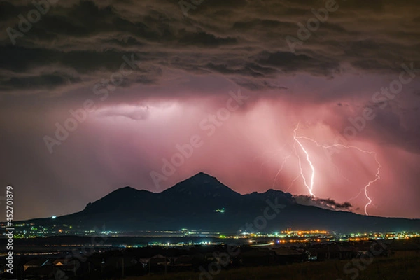 Obraz Thunderstorm over Mount Beshtau at night