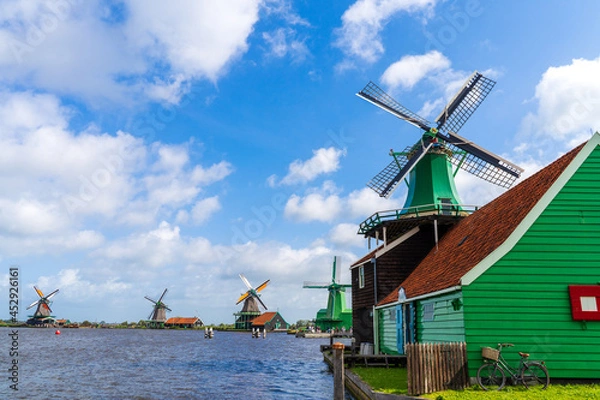 Obraz 青空と風車