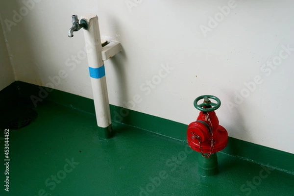 Obraz 水道とバルブ