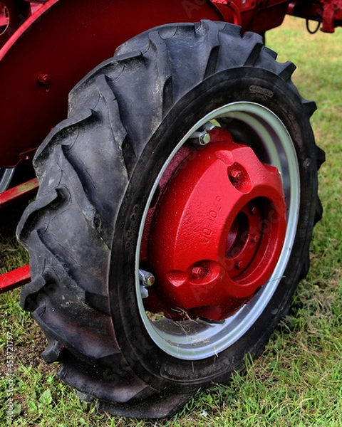 Obraz Farmall Tractor Tire