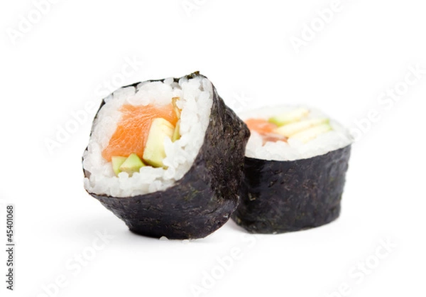 Obraz Dwa świeże rolki maki sushi, na białym tle