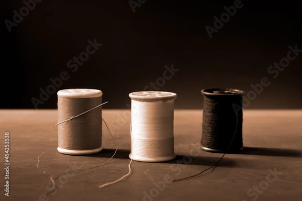 Obraz Spools of sewing thread