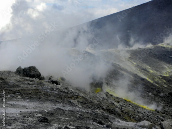 Obraz volcano in the clouds