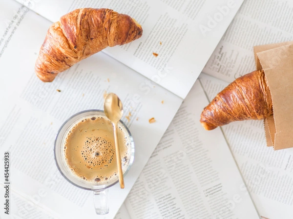 Obraz croissants and black coffee