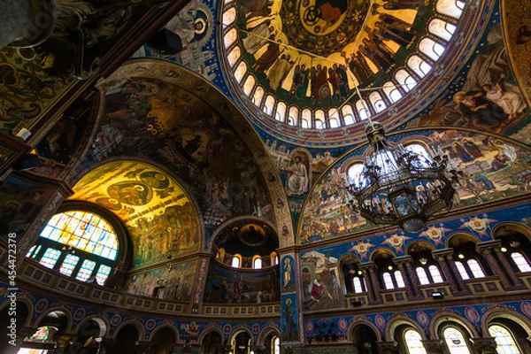 Fototapeta ルーマニア　トランシルヴァニア地方のシビウの歴史地区にあるホーリー・トリニティ大聖堂の聖堂内　Holy Trinity Cathedral