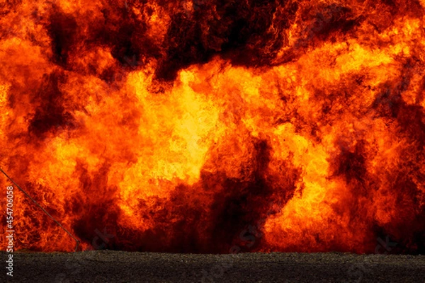 Obraz 燃え広がる荒野の爆破