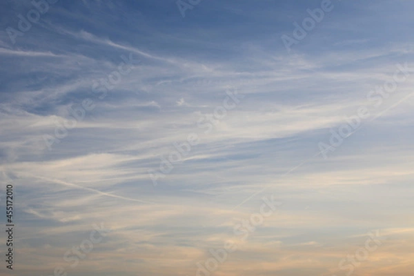 Obraz Clouds cirrus in various directions 