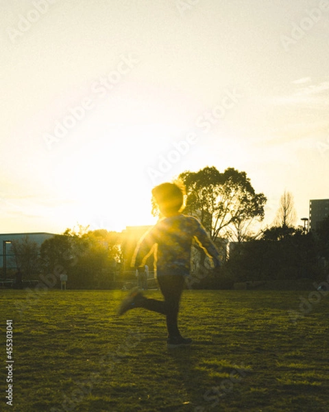 Obraz kid and the sunset