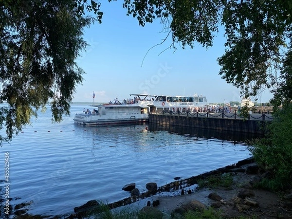 Obraz boats on the river