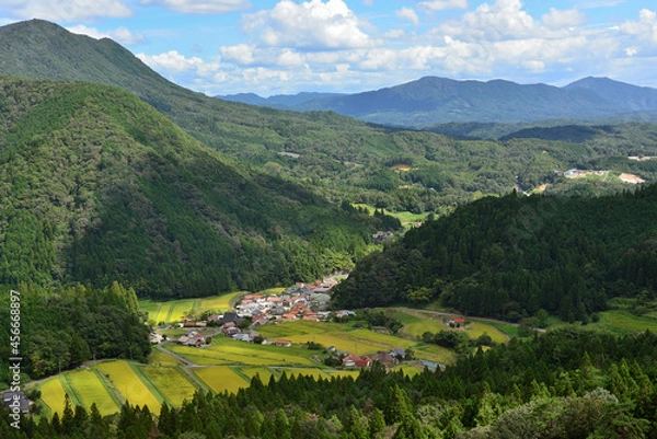 Fototapeta 初秋の山村