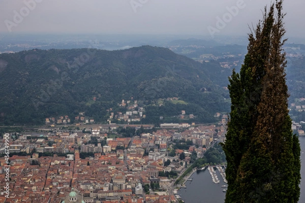 Obraz View of Como Town and Lake on a Rainy Day