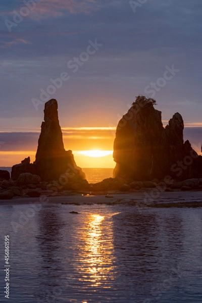 Fototapeta 橋杭岩と朝日