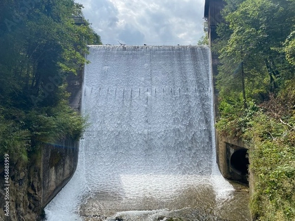 Obraz dam on the river