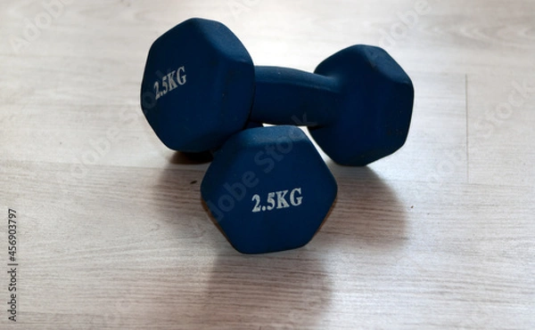 Fototapeta ein Paar Kurzhanteln